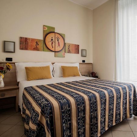Hotel Bridge Rimini Ngoại thất bức ảnh